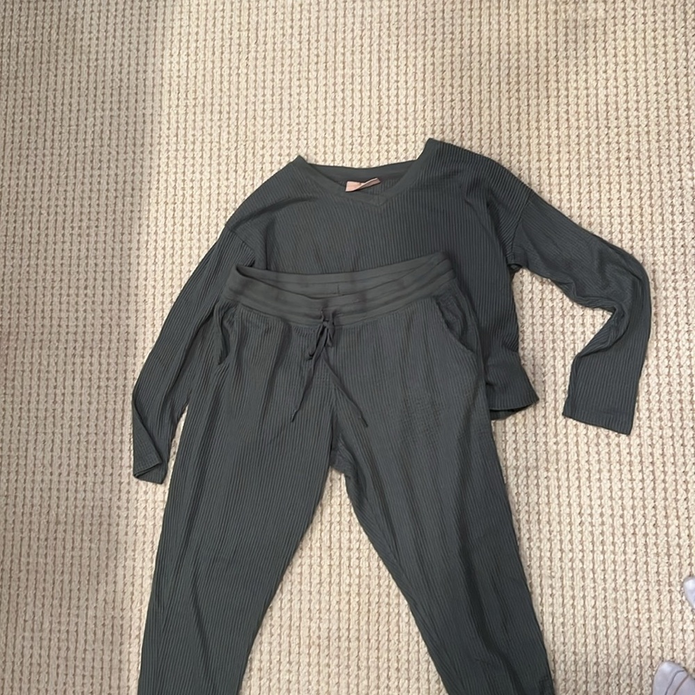 Papinelle Green Comfy Set